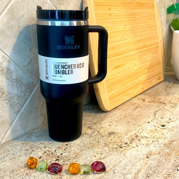 Stanley 40oz Quencher Tumbler new inbox - Picture 11 of 11